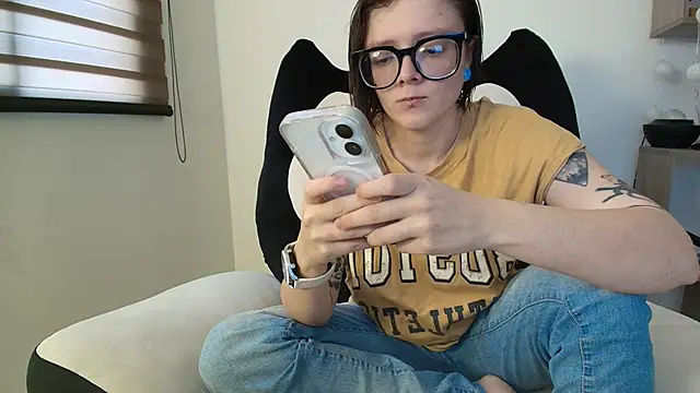 Snapshot of Arya_starrk chatting on 02/11/26, 10:20 Arya starrk online show from 02/11/26, 10:20