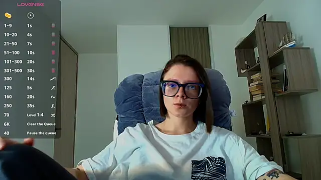 Arya starrk online show from 10/22/25, 01:54