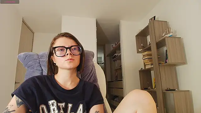 Arya starrk online show from 09/23/25, 03:52