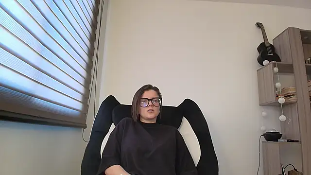 Snapshot of Arya_starrk chatting on 01/16/26, 01:15 Arya starrk online show from 01/16/26, 01:15