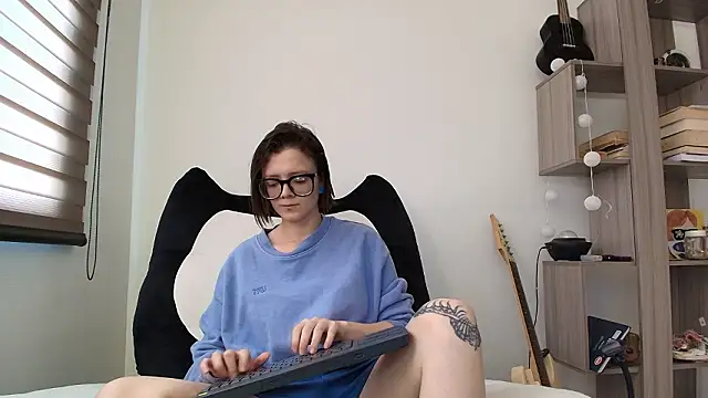 Snapshot of Arya_starrk chatting on 02/02/26, 01:43 Arya starrk online show from 02/02/26, 01:43