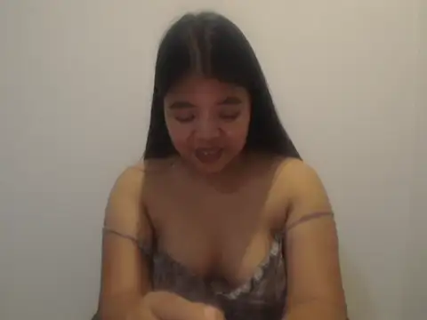 Snapshot of ThaiBootty chatting on 07/01/26, 11:21 ThaiBootty online show from 07/01/26, 11:21