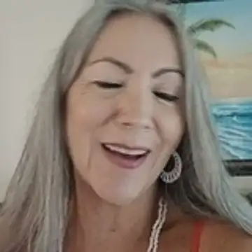 Snapshot of EvaRobinson chatting on 06/17/26, 05:56 EvaRobinson online show from 06/17/26, 05:56