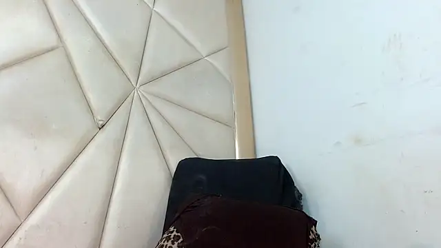 Snapshot of sweet_brunettex_lovingyou chatting on 01/09/26, 06:31 sweet brunettex lovingyou online show from 01/09/26, 06:31