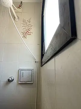 melaniepatterson online show from 10/24/25, 01:10