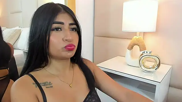 AntoniaRoss  online show from 11/04/25, 02:10