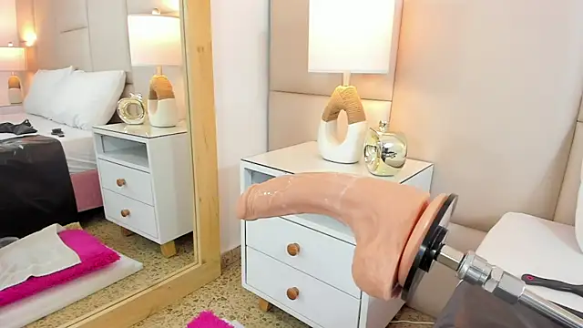 AntoniaRoss  online show from 02/26/25, 11:19