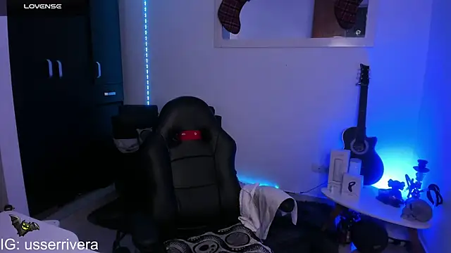 Thomass clark online show from 01/10/25, 02:04