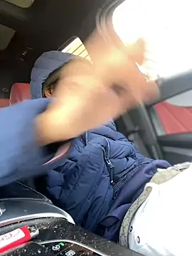 Snapshot of dingoding chatting on 02/18/25, 04:14 dingoding online show from 02/18/25, 04:14