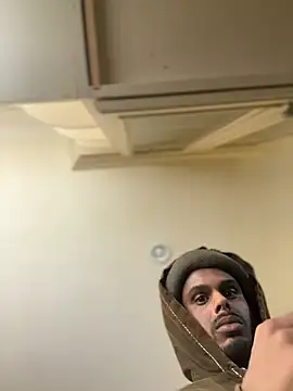 Snapshot of dingoding chatting on 01/08/25, 05:15 dingoding online show from 01/08/25, 05:15