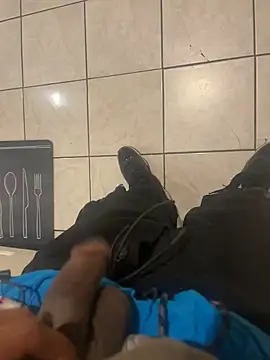 Snapshot of dingoding chatting on 01/24/25, 03:32 dingoding online show from 01/24/25, 03:32