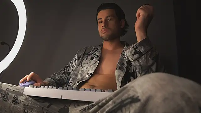 Keen   Luckystrike online show from 03/10/25, 09:23