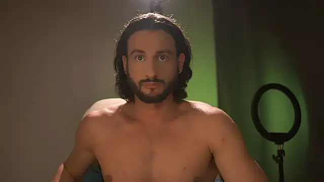 Keen   Luckystrike online show from 10/12/25, 02:29