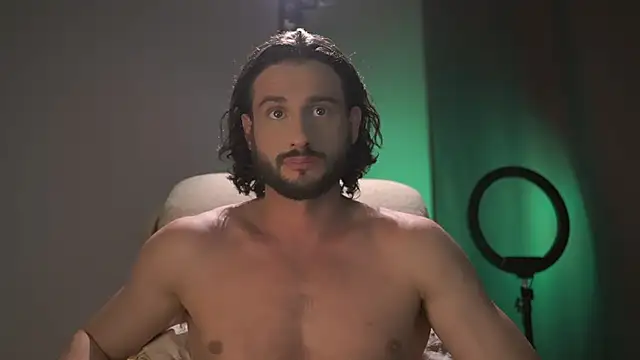 Keen   Luckystrike online show from 10/17/25, 09:27