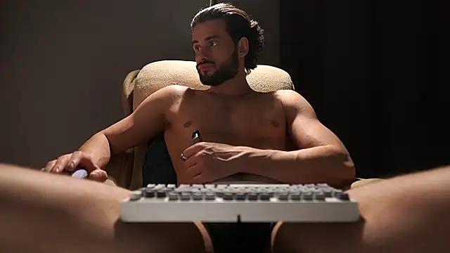 Keen   Luckystrike online show from 03/04/26, 04:15