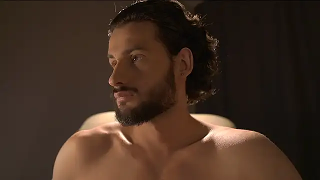 Keen   Luckystrike online show from 04/05/26, 11:44