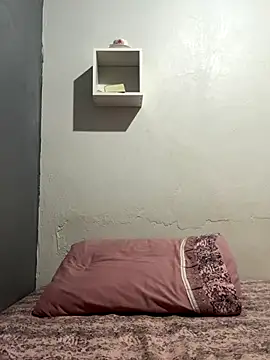 Snapshot of laisviana21 chatting on 09/19/25, 09:30 laisviana21 online show from 09/19/25, 09:30