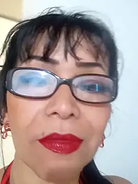 kelly dirty  online show from 11/01/25, 09:41