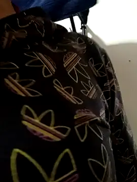 kelly dirty  online show from 11/30/25, 03:18