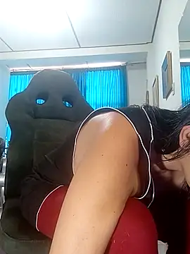 kelly dirty  online show from 04/13/26, 05:28