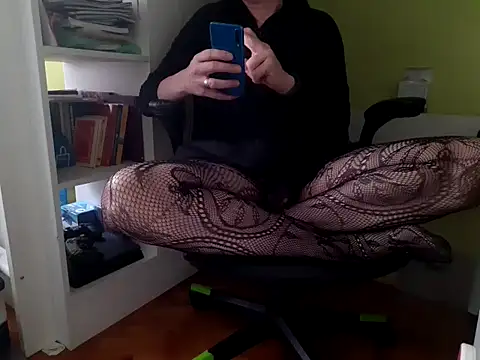 feathersify online show from 04/21/26, 06:53