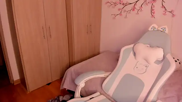 alexa 6908 online show from 11/28/25, 08:53