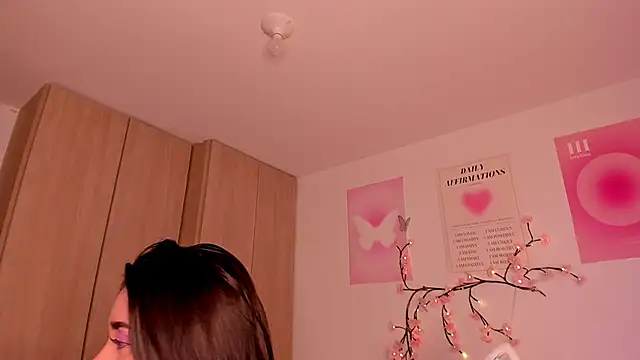 alexa 6908 online show from 11/24/25, 09:04