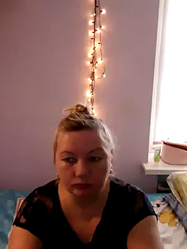 Snapshot of Lusi-777 chatting on 02/18/25, 09:21 Lusi-777 online show from 02/18/25, 09:21