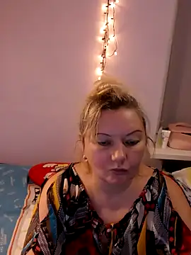 Snapshot of Lusi-777 chatting on 02/24/25, 04:47 Lusi-777 online show from 02/24/25, 04:47
