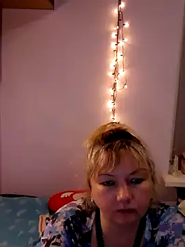 Snapshot of Lusi-777 chatting on 02/21/25, 04:05 Lusi-777 online show from 02/21/25, 04:05