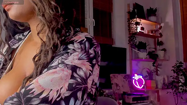 Ana Peachy  online show from 12/17/24, 11:16