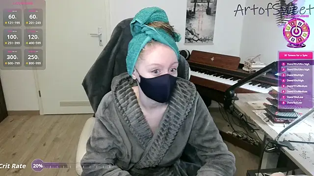 Snapshot of ArtofSweet chatting on 10/11/25, 07:04 ArtofSweet online show from 10/11/25, 07:04
