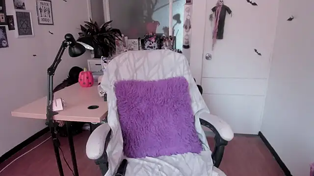 gothic do11 online show from 10/22/25, 03:55