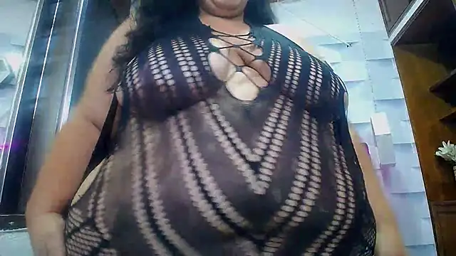 Snapshot of TistMature chatting on 03/07/25, 04:11 TistMature online show from 03/07/25, 04:11