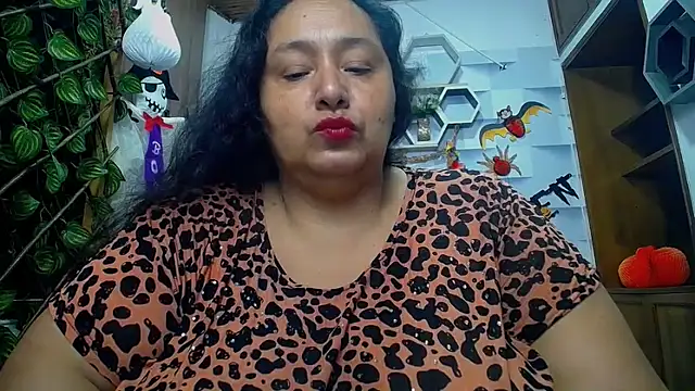 Snapshot of TistMature chatting on 10/21/25, 01:10 TistMature online show from 10/21/25, 01:10