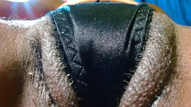 bethanywilson 23 online show from 11/02/25, 12:43