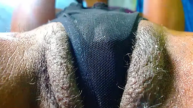 bethanywilson 23 online show from 12/17/25, 01:38