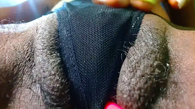 bethanywilson 23 online show from 12/22/25, 11:32