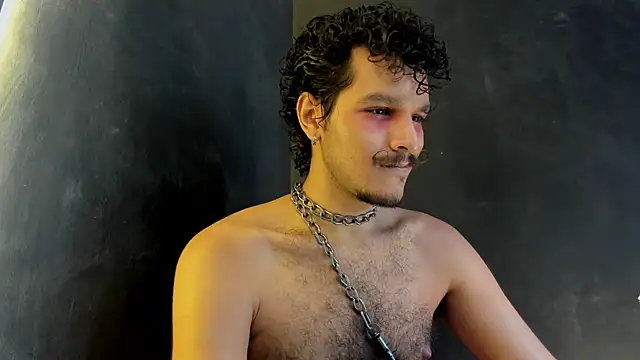 Snapshot of die_mond chatting on 12/22/25, 05:57 die mond online show from 12/22/25, 05:57