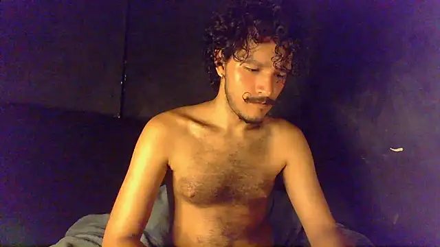 Snapshot of die_mond chatting on 05/10/26, 05:44 die mond online show from 05/10/26, 05:44