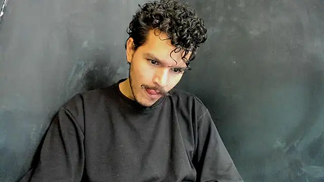 Snapshot of die_mond chatting on 01/15/26, 05:38 die mond online show from 01/15/26, 05:38