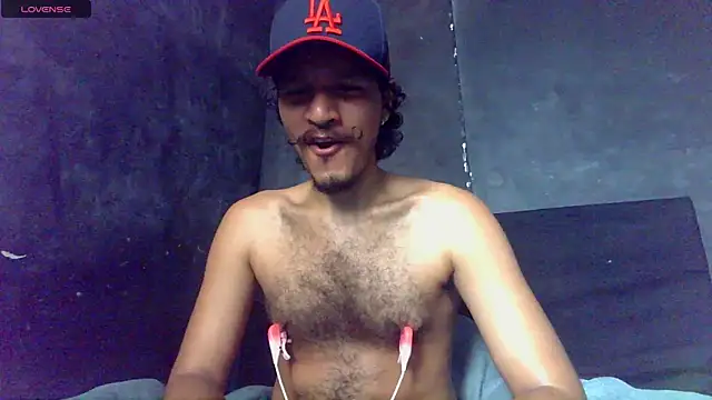Snapshot of die_mond chatting on 05/30/26, 04:45 die mond online show from 05/30/26, 04:45