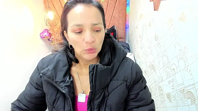 MarilynMiilf  online show from 12/17/25, 08:25