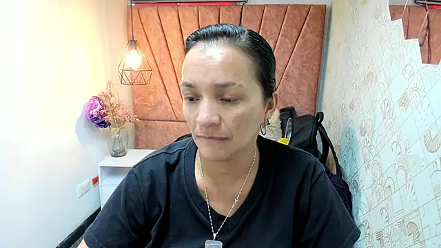 MarilynMiilf  online show from 12/04/25, 07:35