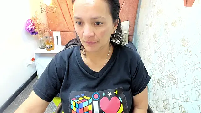 MarilynMiilf  online show from 12/05/25, 07:40