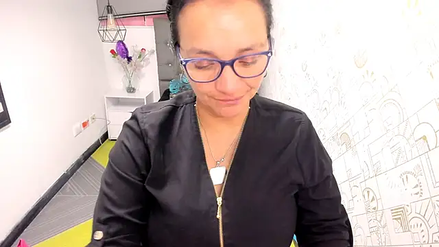 Snapshot of MarilynMiilf_ chatting on 12/29/24, 05:10 MarilynMiilf online show from 12/29/24, 05:10