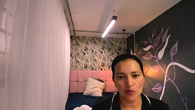 Snapshot of MarilynMiilf_ chatting on 03/10/25, 07:18 MarilynMiilf online show from 03/10/25, 07:18