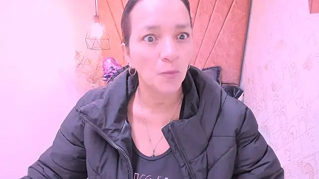 MarilynMiilf  online show from 11/06/25, 07:29