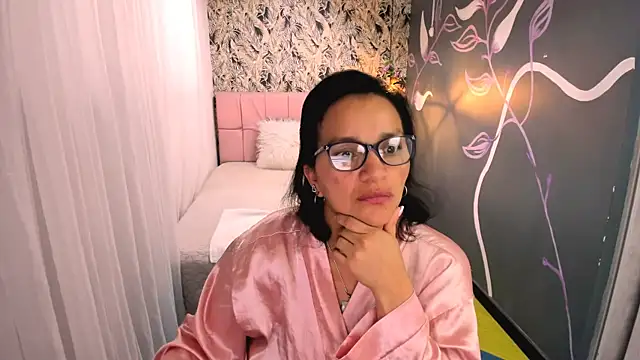 Snapshot of MarilynMiilf_ chatting on 03/14/25, 03:03 MarilynMiilf online show from 03/14/25, 03:03