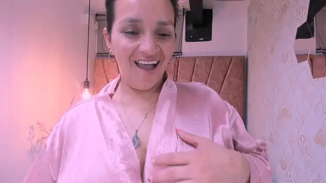 MarilynMiilf  online show from 10/21/25, 07:30